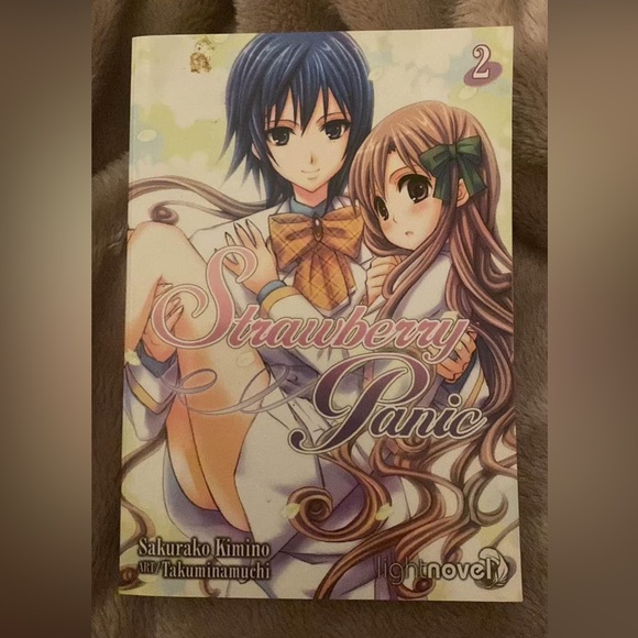 Strawberry Panic Light Novel Vol. 2 - Picture 1 of 3